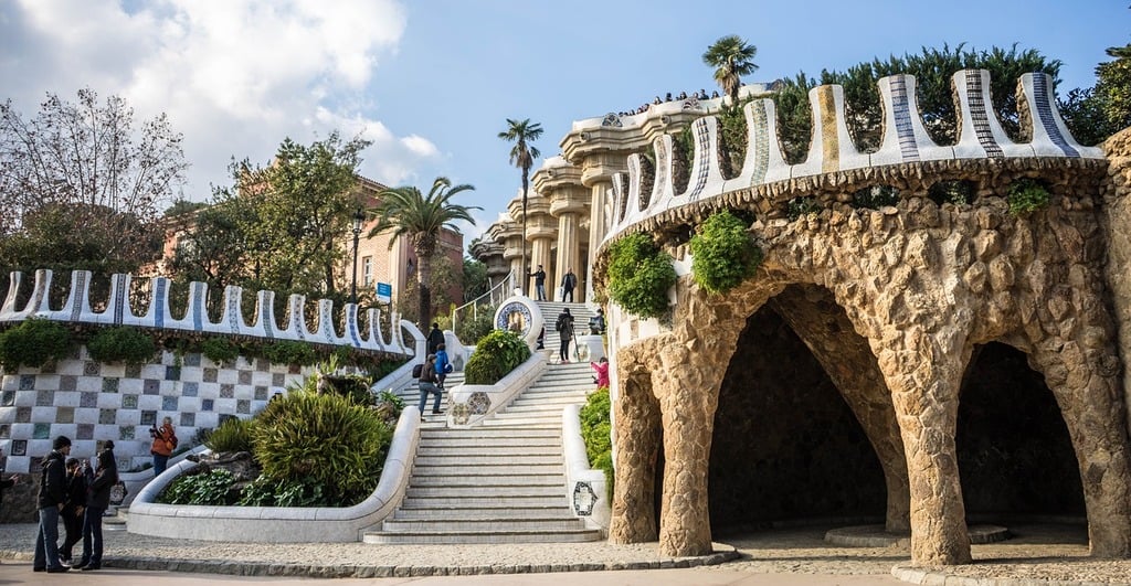 guell park gaudi barcelona